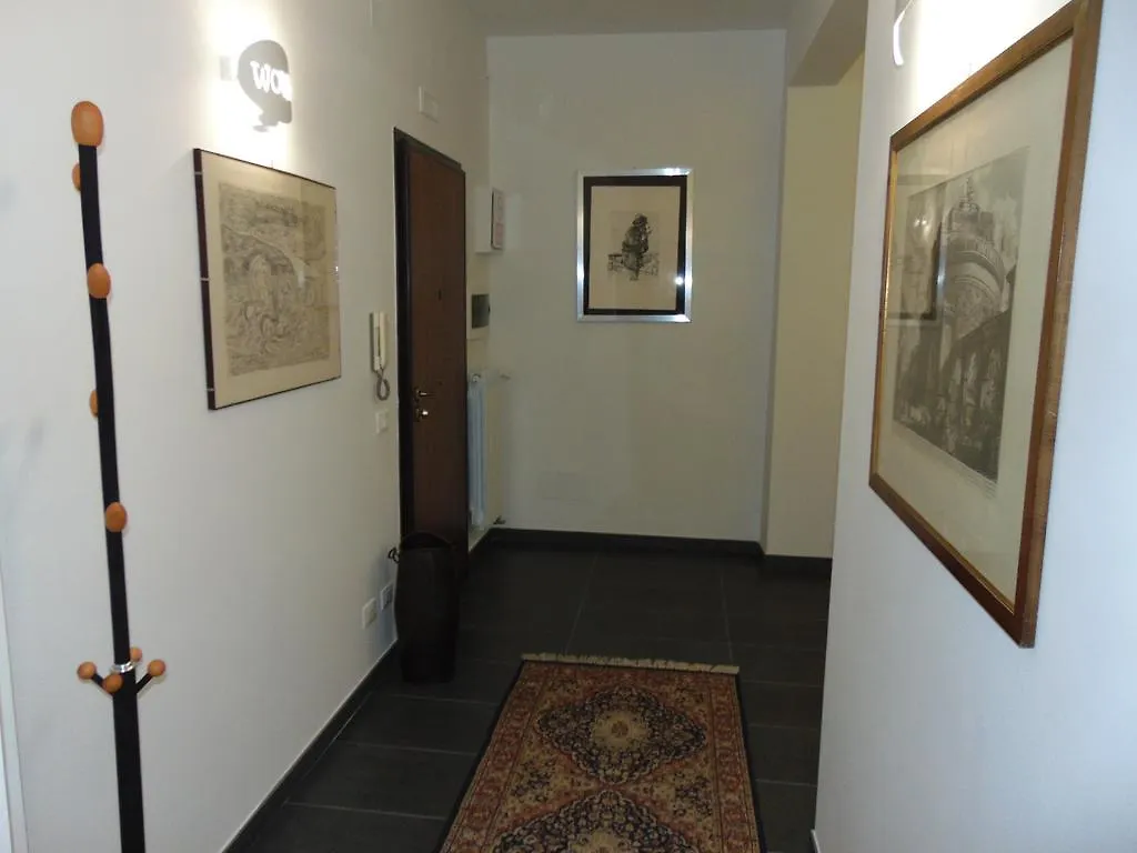 Apartment Studiohouserome Italy